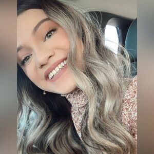 Meet your Posher, Leslie